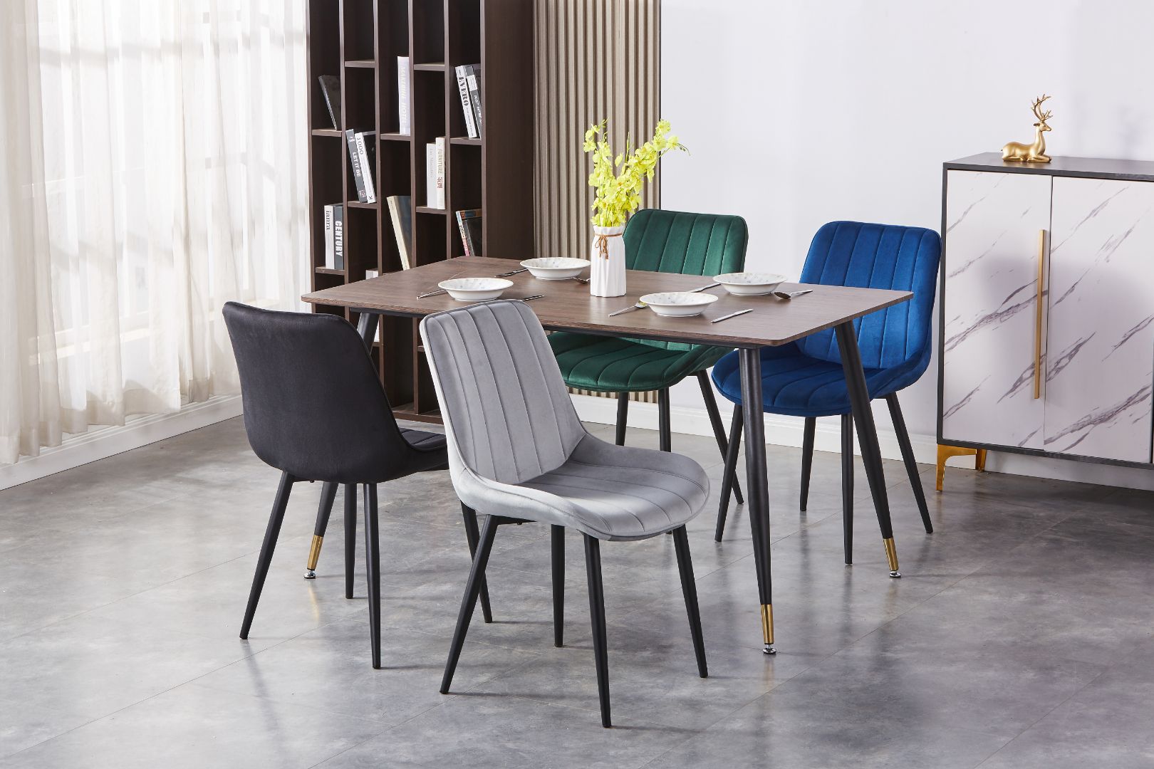 Elara Upholstered Side Chair/ Dining Chair (Set of 4) - Velvet Chair w/ Black Legs