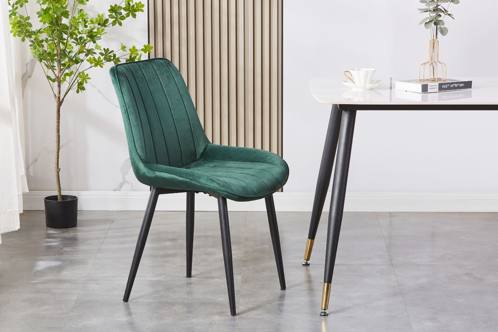 Elara Upholstered Side Chair/ Dining Chair (Set of 4) - Velvet Chair w/ Black Legs