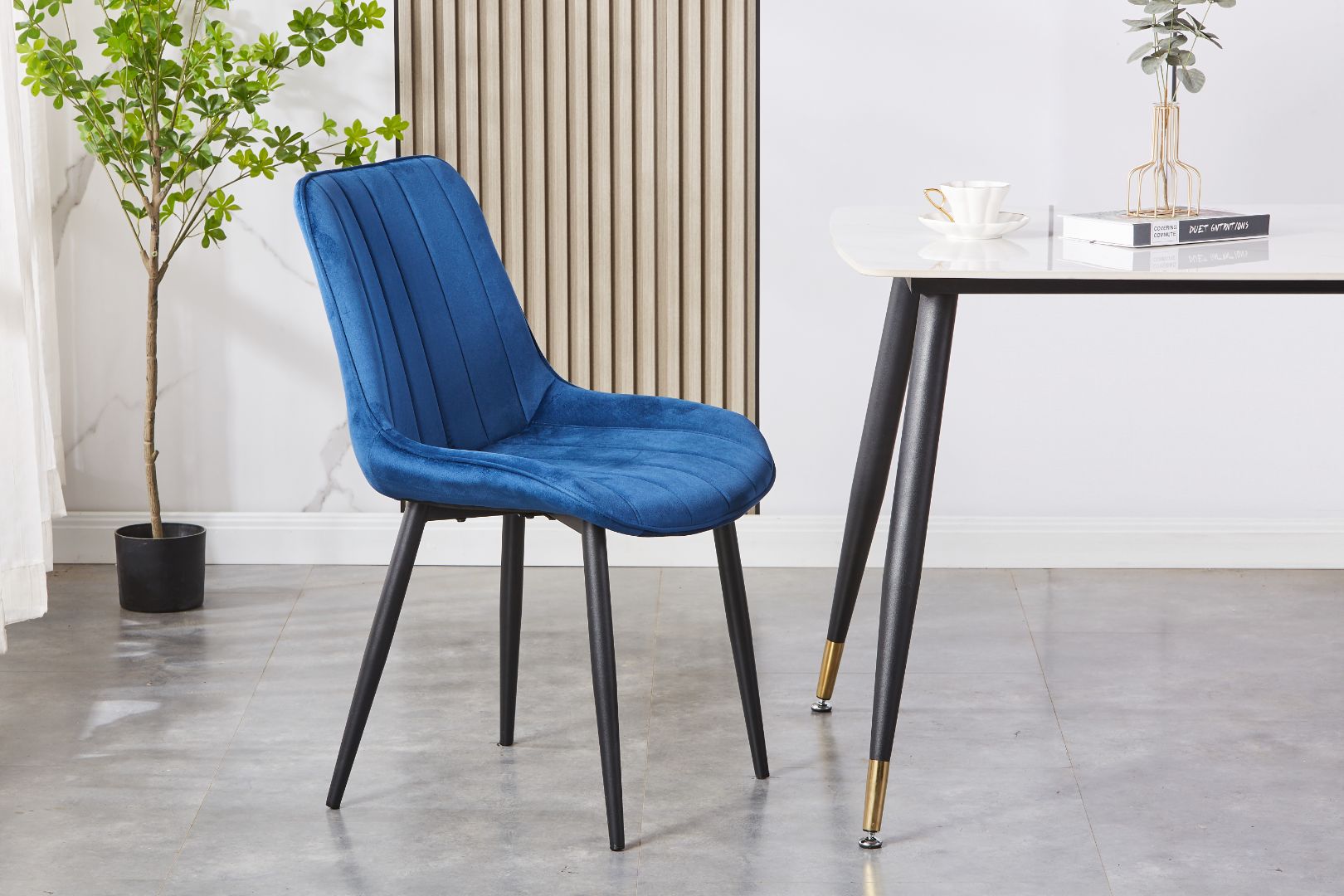 Elara Upholstered Side Chair/ Dining Chair (Set of 4) - Velvet Chair w/ Black Legs