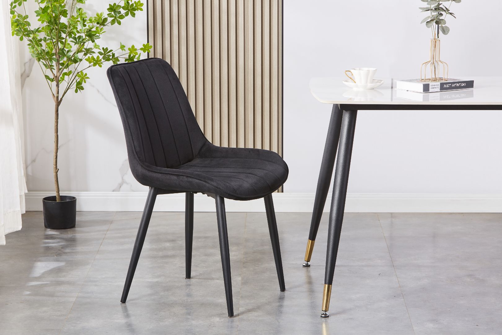 Elara Upholstered Side Chair/ Dining Chair (Set of 4) - Velvet Chair w/ Black Legs