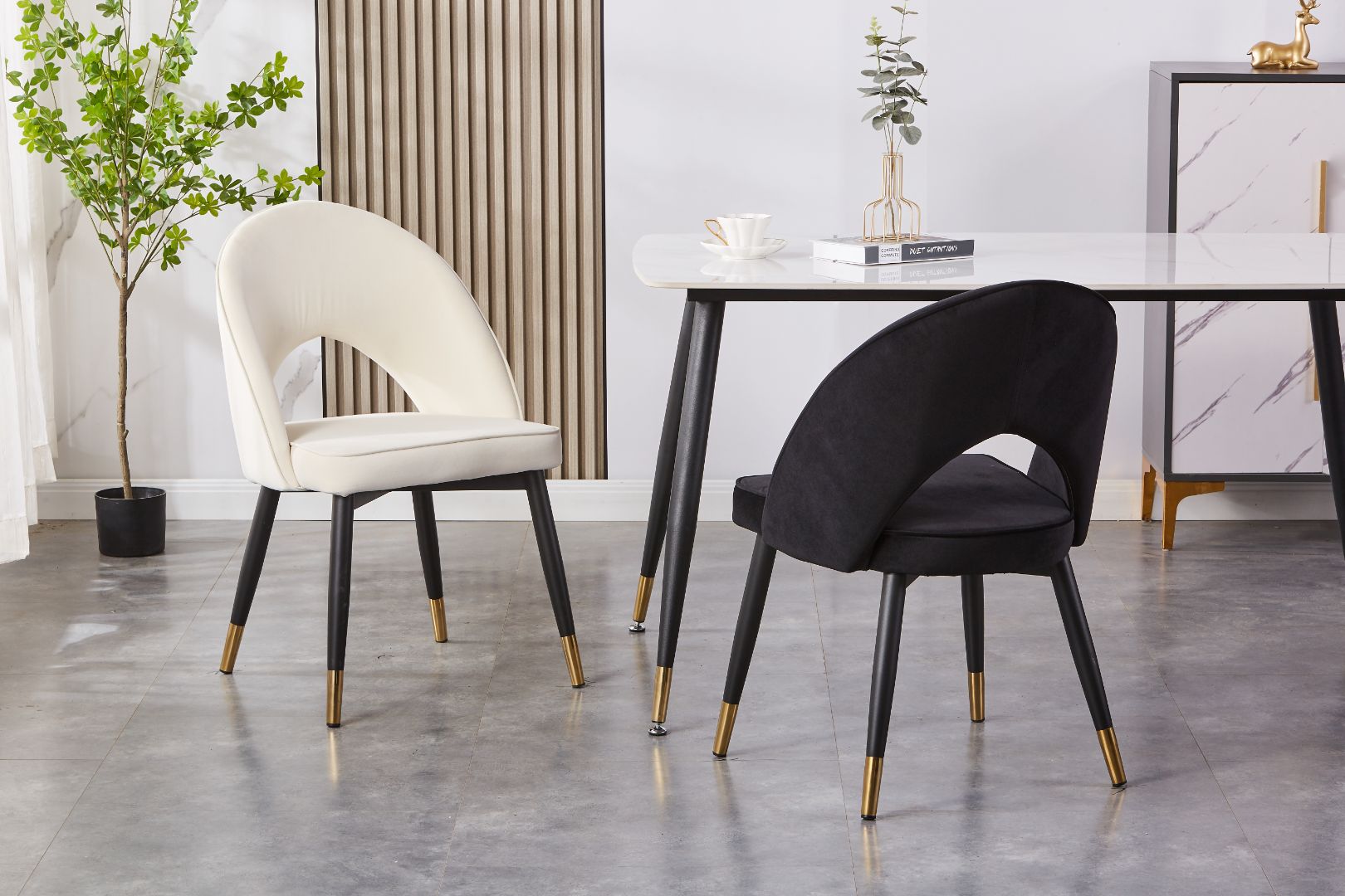 Aria Upholstered Side Chair/ Dining Chair (Set of 4) - Velvet Chair w/ Black Legs