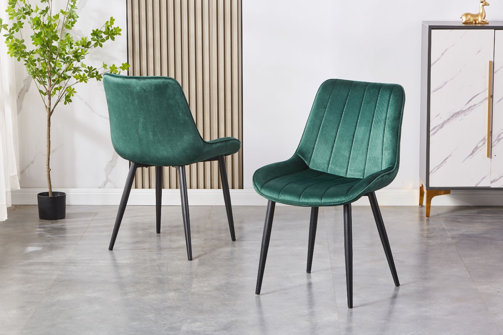 Elara Upholstered Side Chair/ Dining Chair (Set of 4) - Velvet Chair w/ Black Legs